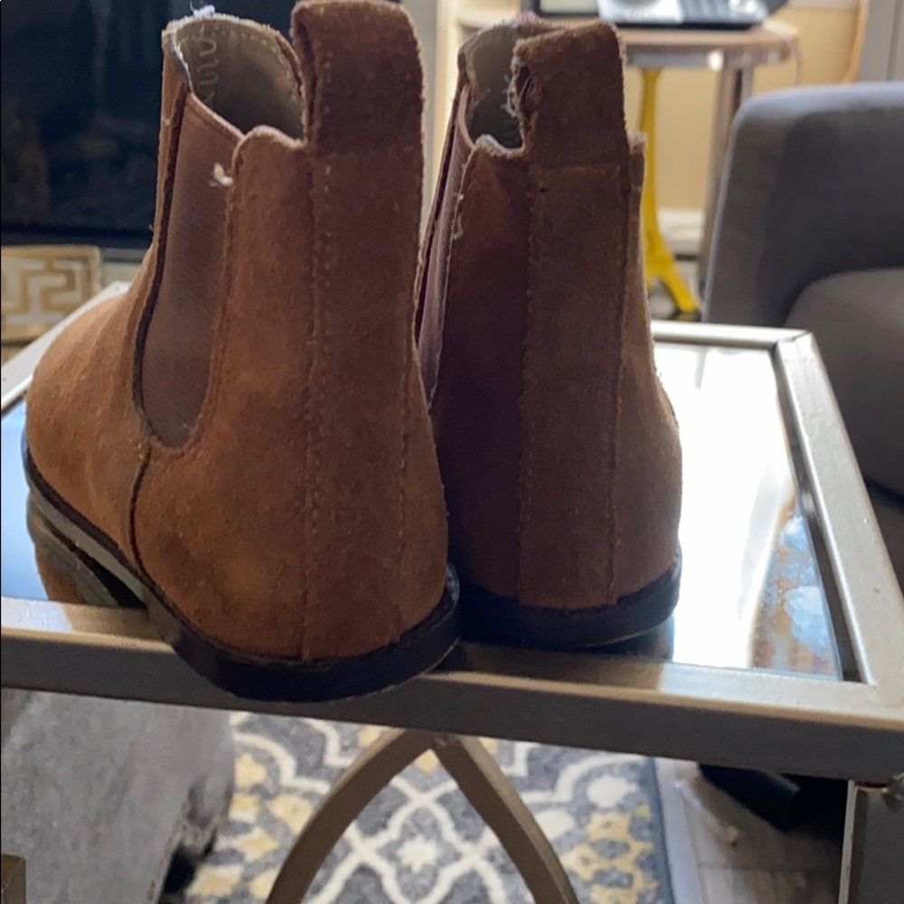 Boots - Picture 3 of 3